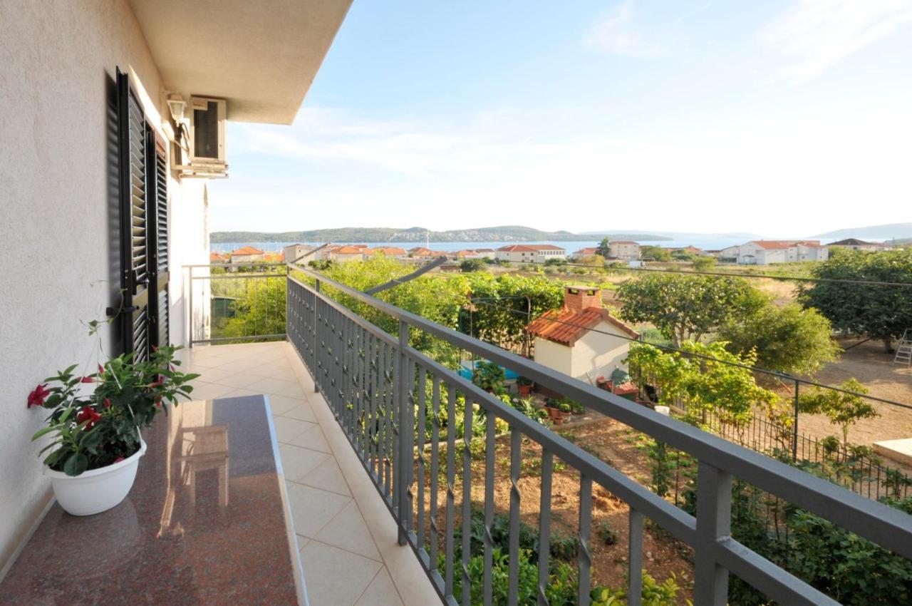 Roso Apartment With Sea View Trogir Buitenkant foto
