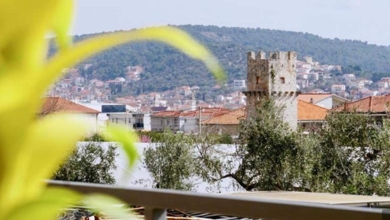Roso Apartment With Sea View Trogir Buitenkant foto