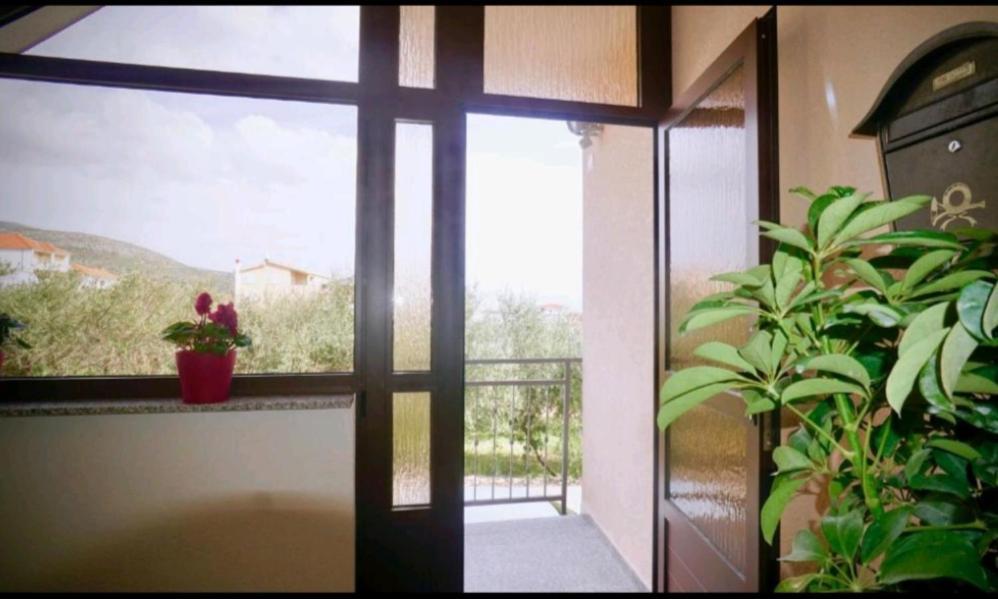Roso Apartment With Sea View Trogir Buitenkant foto
