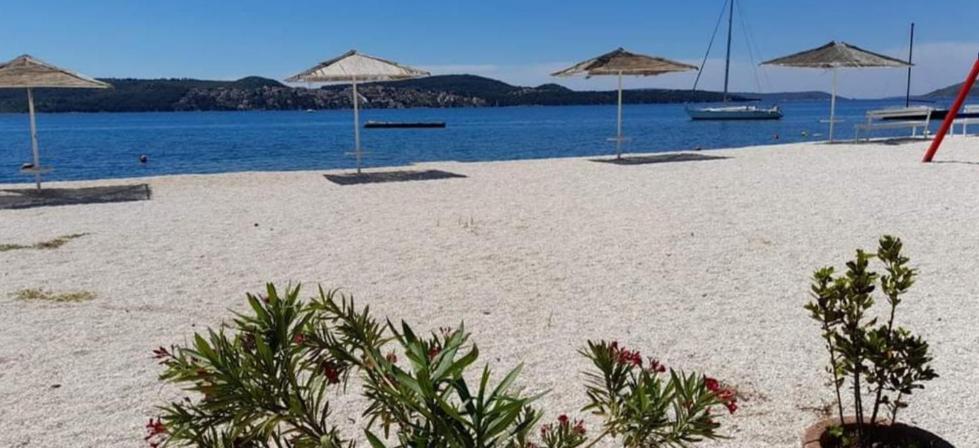 Roso Apartment With Sea View Trogir Buitenkant foto